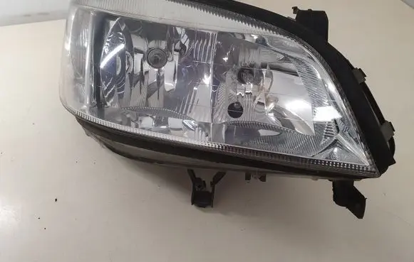 Opel Zafira A Headlight/headlamp 89100055