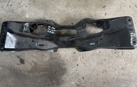 Subaru XV I Front subframe