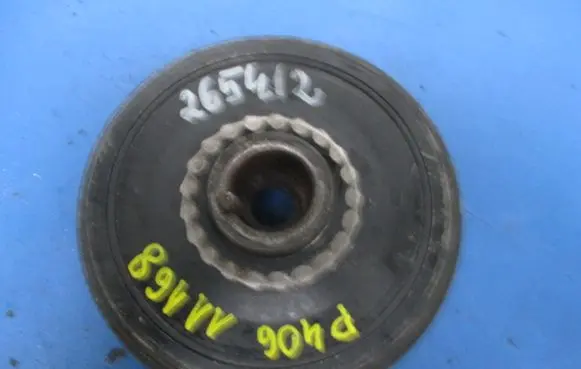 Peugeot 406 Crankshaft pulley