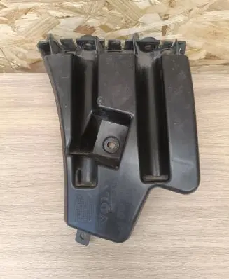 Volvo V60 Front bumper mounting bracket 30796626 BP8BA
