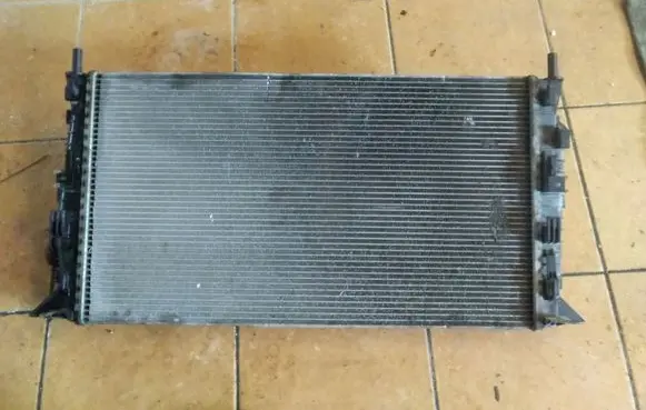 Coolant radiator