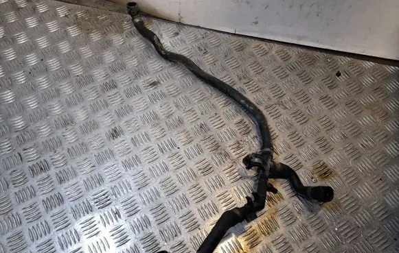 BMW 5 F10 F11 Engine coolant pipe/hose 17127592649 7592649