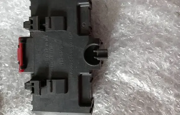 Mercedes-Benz C W203 Positive cable (battery) A2035450803