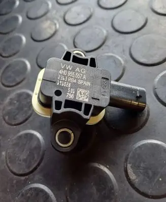 Porsche Macan (95B) Airbag deployment crash/impact sensor 4H0955557A