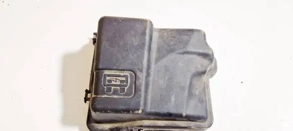 Peugeot 207 Fuse box cover 9657287180