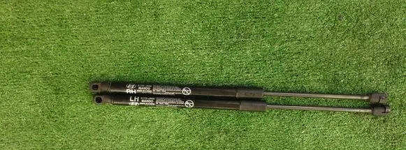 Hyundai Kona I Tailgate/trunk strut/damper 81780-J9000 81770-J9000