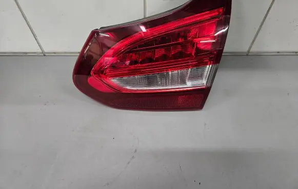 Mercedes-Benz C W205 Tailgate rear/tail lights A2059065600 624202 YAP2584914