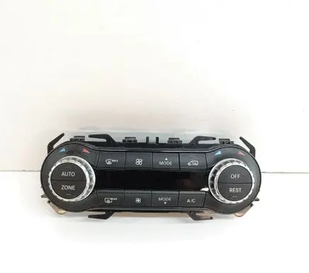 Mercedes-Benz CLA C117 X117 W117 Interior fan control switch A2469015103 5HB010448
