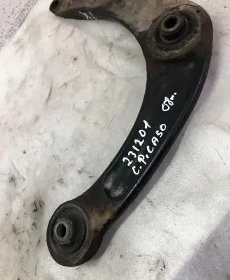 Citroen C4 I Picasso Front lower control arm/wishbone 557452