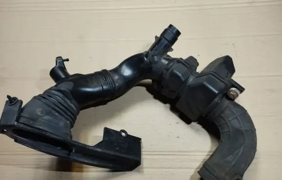 Honda CR-V Air intake duct part