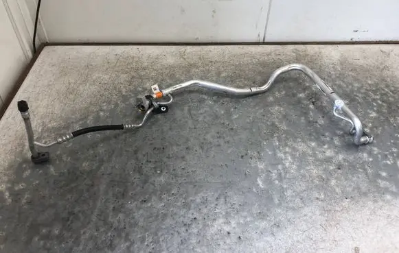 Ford Kuga II Air conditioning (A/C) pipe/hose GV6119E881FC