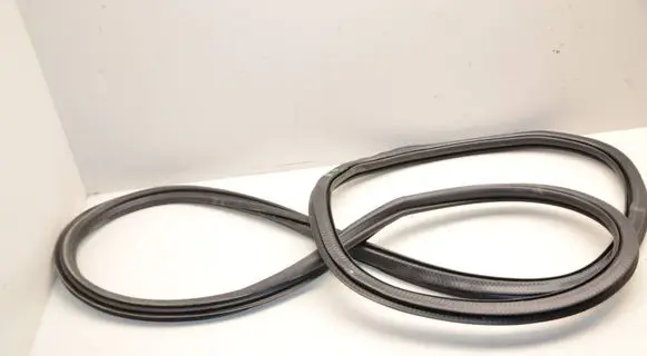 Skoda Octavia Mk4 Rear door rubber seal (on body) 5E7867367 5E7867367A 12422