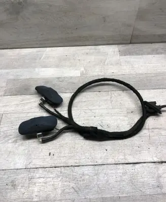 Volkswagen Touran I Windshield washer spray nozzle 5M0955986C