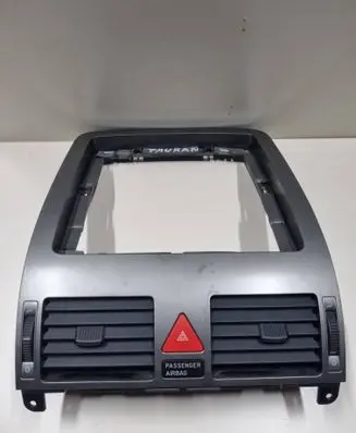 Volkswagen Touran I Dash center air vent grill 1T1819728C
