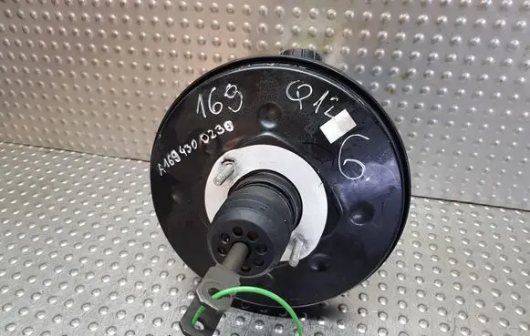 Mercedes-Benz A W169 Brake booster S26370960 A1694300230