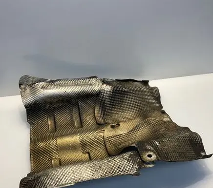 Mercedes-Benz E W211 Exhaust heat shield A2116820071 2116820071