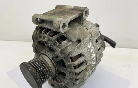 Mercedes-Benz E W212 Generator/alternator A0009063000