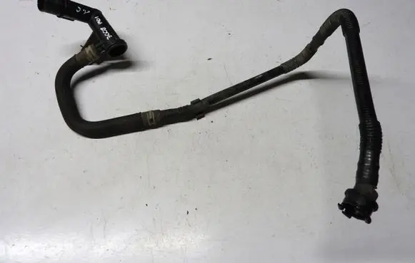 Peugeot 3008 I Engine coolant pipe/hose 9684589080