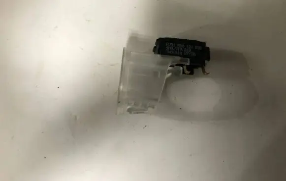 Audi A4 S4 B9 12 V Socket (front) 4M0919340