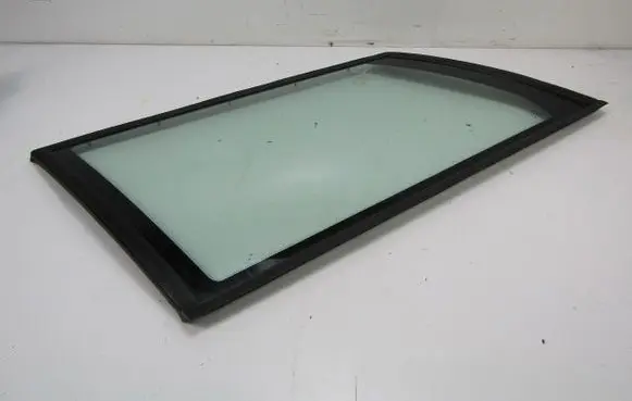 Volkswagen PASSAT B3 Rear side window 