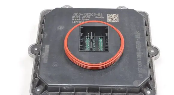 Jaguar I-Pace Voltage converter inverter J9D313E005BB