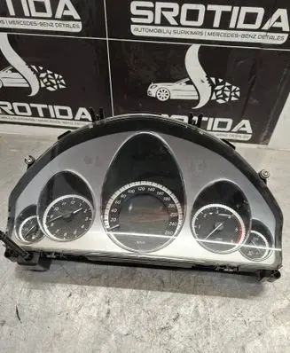 Mercedes-Benz E W212 Speedometer (instrument cluster) A2125409547 A2044423021