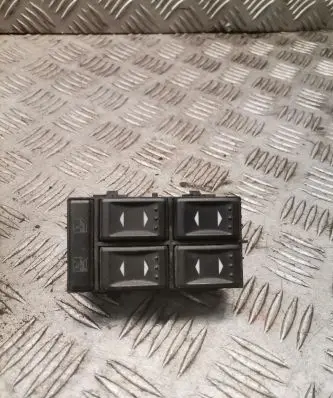 Ford Mondeo Mk III Electric window control switch 03163453