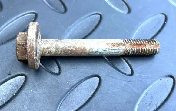 Volvo C30 Rear suspension camber bolt 