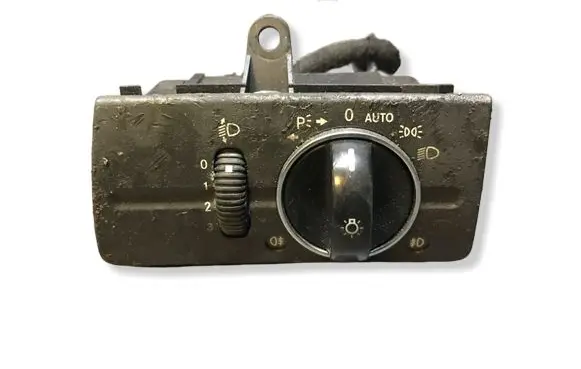 Mercedes-Benz E W211 Light switch 2115450604 04056070