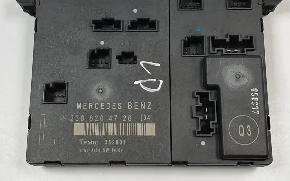 Mercedes-Benz SL R230 Door control unit/module 2308204726