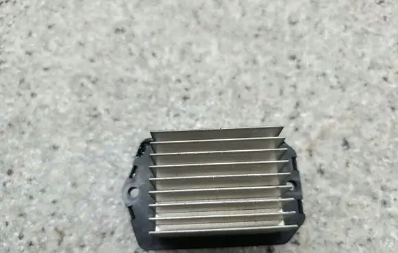 Peugeot iOn Heater blower motor/fan resistor 0778000682DENSO