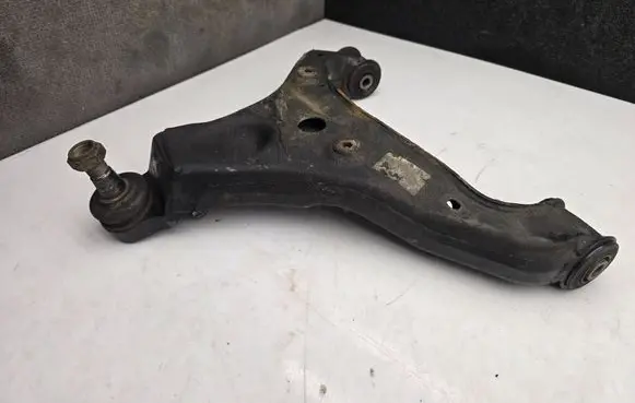 Mercedes-Benz Sprinter W907 W910 Front lower control arm/wishbone 