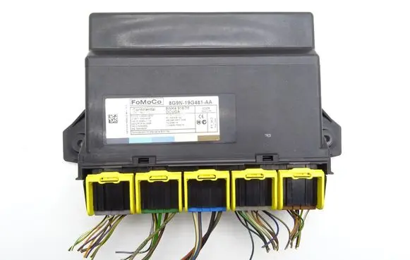 Jaguar XF X250 Central body control module 8G9N19G481AA 5WK49167M