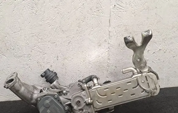 Mercedes-Benz Sprinter W906 EGR valve cooler A6511400160 A6511400075 A6511420067