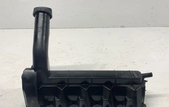 Mercedes-Benz A W168 Rocker cam cover 1660100230