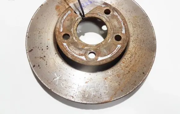 Volvo V50 Front brake disc ventiliuojamas