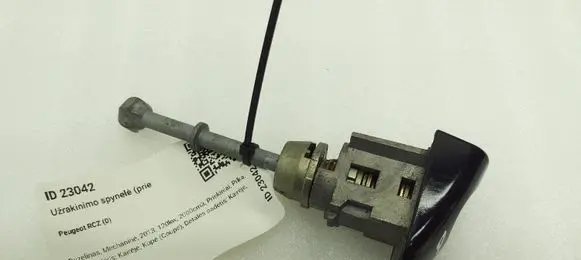 Peugeot RCZ Front door lock (next to the handle) 59395J01