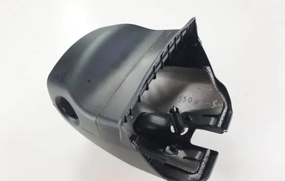 Suzuki SX4 S-Cross Steering wheel column trim