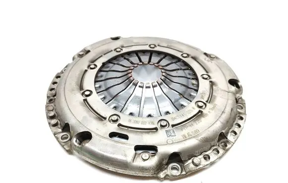 Audi Q2 - Pressure plate 04C141025R