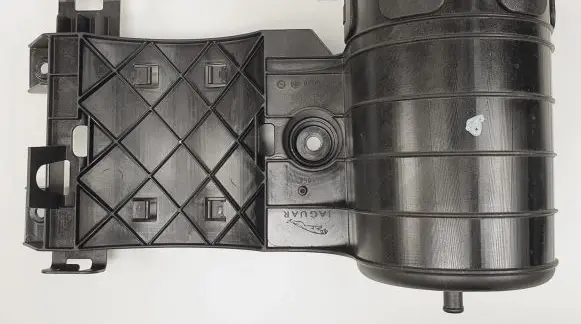 Jaguar XF X250 Radiator mount bracket 105821