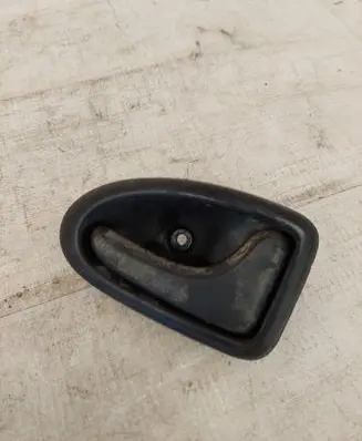 Opel Vivaro Front door interior handle 8200028995 99035101