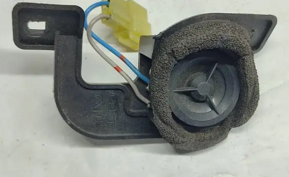 Subaru Legacy Front door high frequency speaker 86304AG200