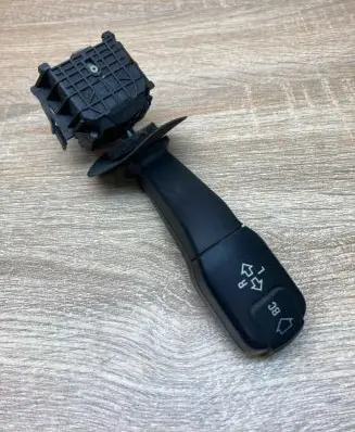BMW 5 E39 Indicator stalk 8352172 01100410
