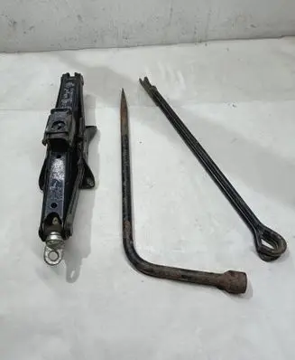 Ford Transit Lift Jack 1C1517T080AB 1C1517T081BA
