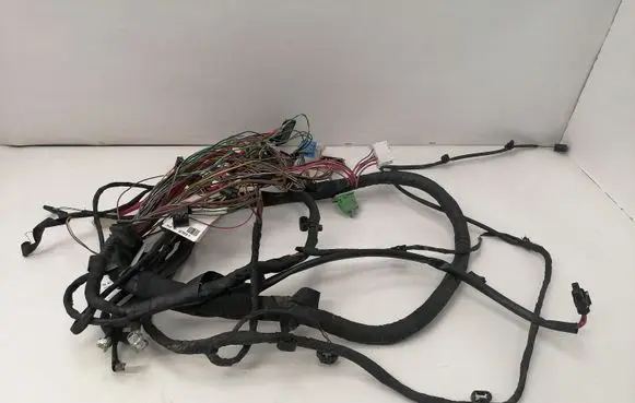 Mercedes-Benz C W204 Headlight/headlamp wiring loom/harness A0525456426