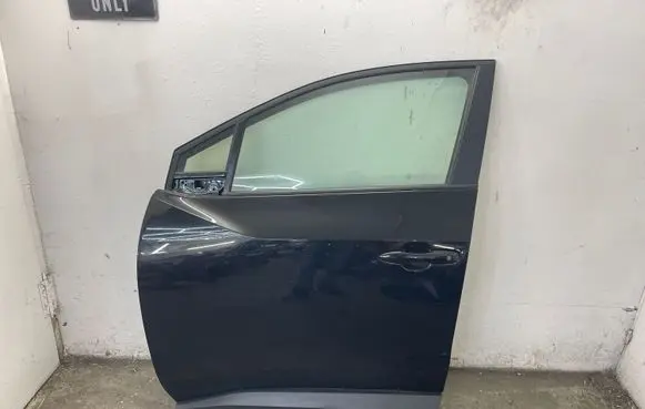 Toyota bZ4X Front door 