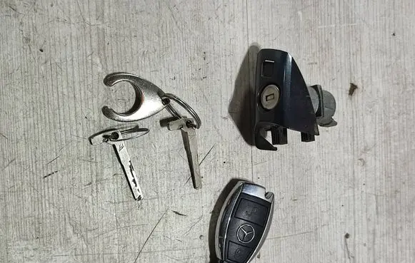 Mercedes-Benz GLK (X204) Ignition key/card 20080J4519 43392MHZ