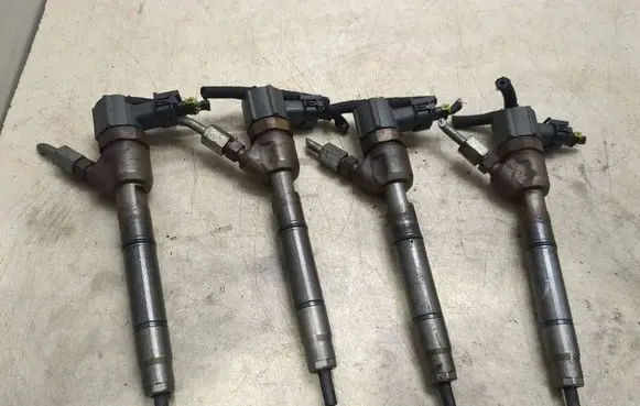 Fuel injectors set