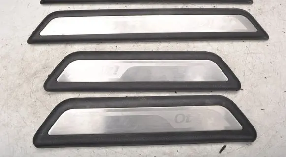 Hyundai i40 sill trim set (inner) 85883-3Z100