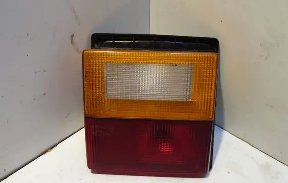 Audi 80 90 B2 Tailgate rear/tail lights 811945093